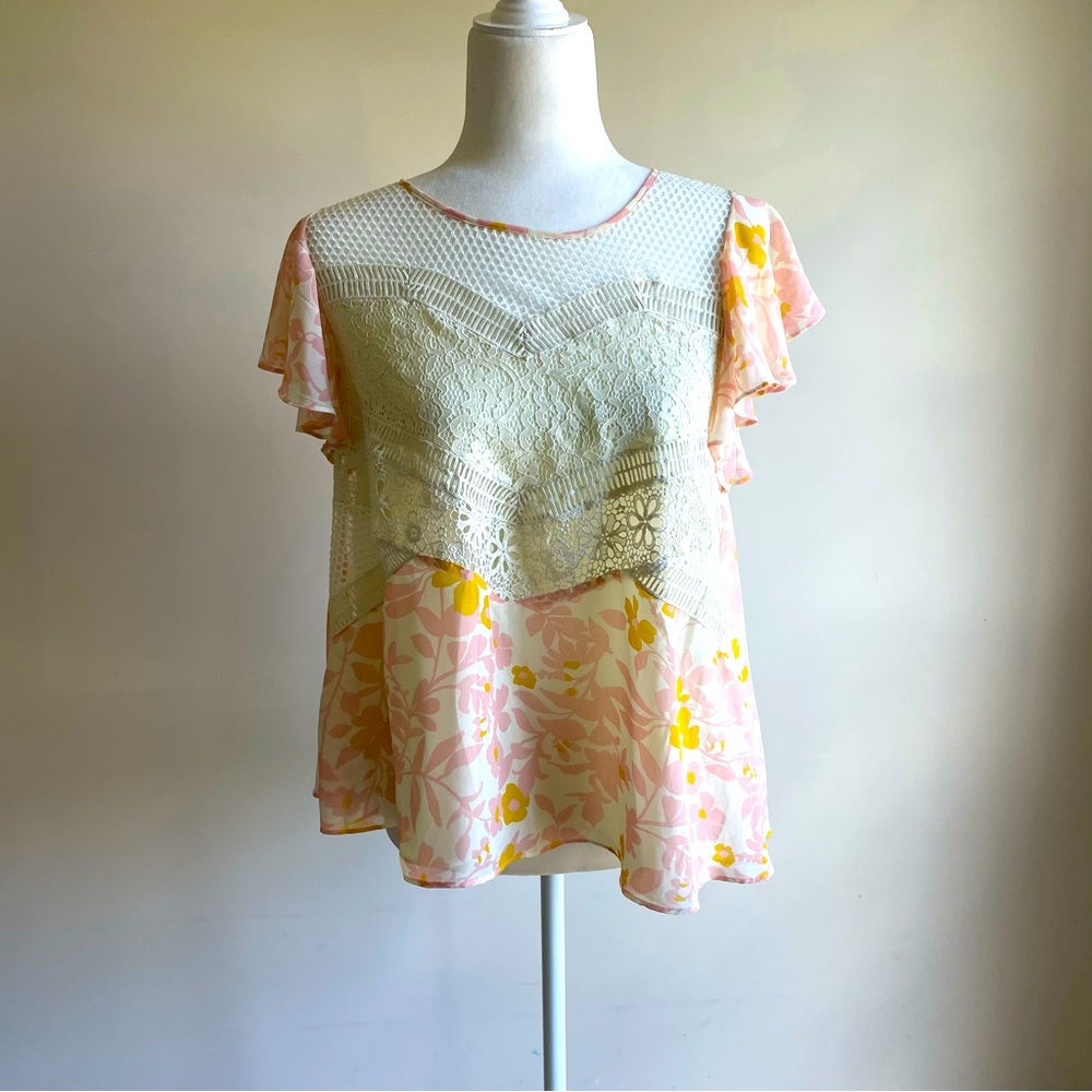 HD in Paris Sheer and Lace Feminine Romantic 
Boho Top Anthropologie Size 4